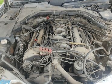 трактор разбор: Бензиновый мотор Mercedes-Benz 1991 г., 5 л, Б/у, Оригинал, Германия