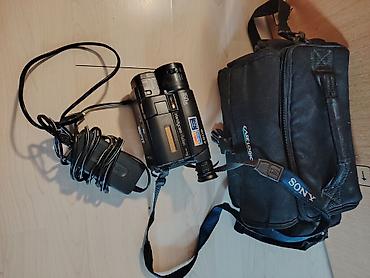 kamere mladenovac: Sony Handycam Hi8 videokamera sa opremom - Model: Sony Handycam Hi8 — 2