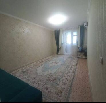 агентства недвижимости бишкек: ПРОДАЮ 1 Комнатную квартиру 🖌️Расположение : 7 мкр 🖌️Площадь: 32м2+