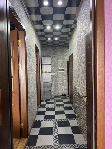 Uzunmüddətli kirayə mənzillər: 9 mkr,Köhnə favorit marketin üstündə, 18 mərtəbənin,17-ci — 7