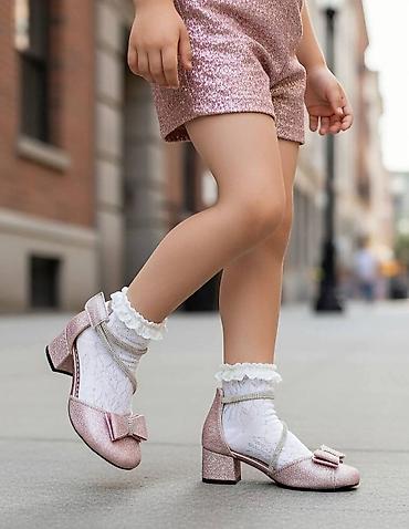 diadora jakne: Nova kolekcija za vase princeze 🌸 Br 32 do 36. Cena 3800 dinara — 1
