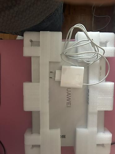 hp envy x360: Huawei MateBook noutbuk - Ekran: 15.6" FullView, nazik çərçivə, geniş — 5