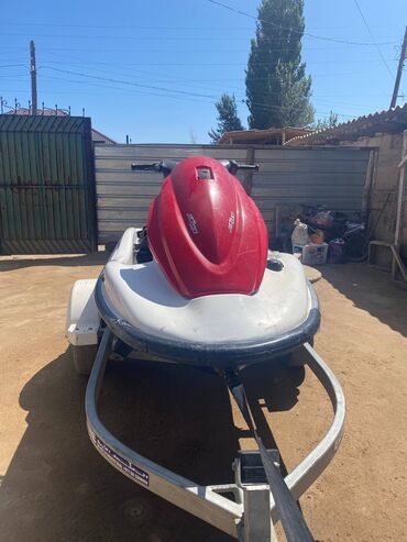 водний скутер: Водный транспорт