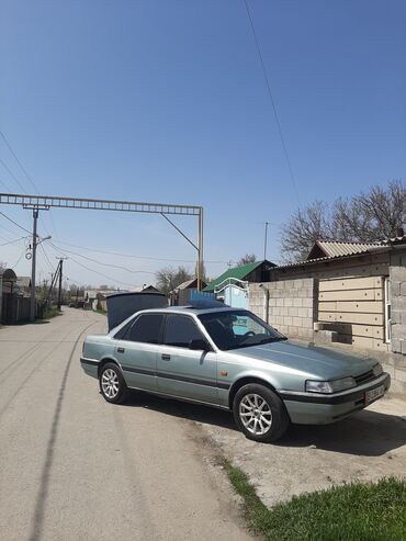 Mazda: Mazda 626: 1990 г., 2 л, Механика, Бензин, Седан