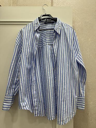 Женская одежда: Zara qadın köynəyi – zolaqlı, oversize kəsim. - Brend: ZARA (etiketdə — 1