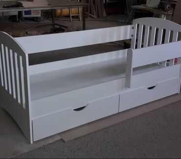 Sifarişlə mətbəx mebeli: Sifarişlə mətbəx dəsti, Özü çəkən petlələr, Parlaq laminat, Kredit yoxdur, Ödənişli çatdırılma — 48