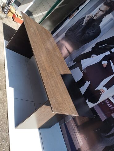 Торговля: Продаю оборудование,мебель в связи закрытием магазина одежды есть всё — 6