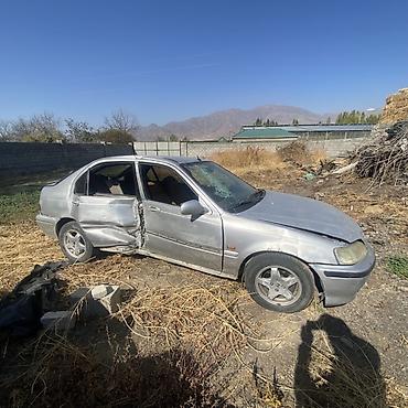 fit 2008: Honda Civic седан (около конца 1990‑х – начала 2000‑х, кузов EJ/ES) — 4