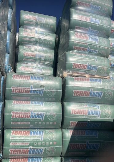 Шпаклевка: Шпаклевка УЮТ Предназначена для шпатлевания стен и потолков из — 10