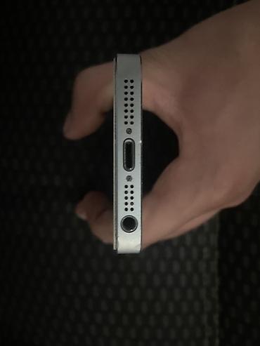 quru sud satisi: IPhone SE, Gümüşü, Barmaq izi — 4