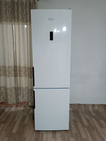 Холодильники: Холодильник Hotpoint Ariston, Б/у, Двухкамерный, No frost, 60 * 2 * 60