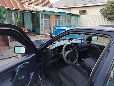 transporter multivan: Volkswagen Vento: 1993 г., 1.8 л, Механика, Бензин, Седан — 6