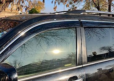Аксессуары и тюнинг: Ветровики на Lexus GX470 оригинальные с хромовым молдингом хром — 2