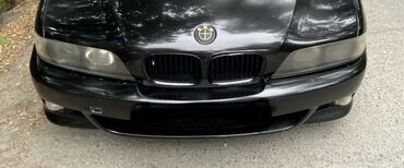 дополнительный свет: Передний Бампер BMW Б/у, цвет - Черный, Аналог