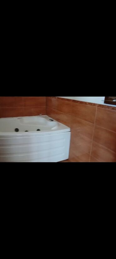 Uzunmüddətli kirayə mənzillər: Xaçmazın Mərkəzində Şəfa klinikasının yanında 2 mərtəbəli binanın 2ci — 7