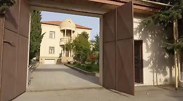 yeni əmlak az: Qaraçuxur qəs. 6 otaqlı, 350 kv. m, Kredit yoxdur, Yeni təmirli — 6