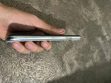 Apple iPhone: IPhone X, Серебристый — 5