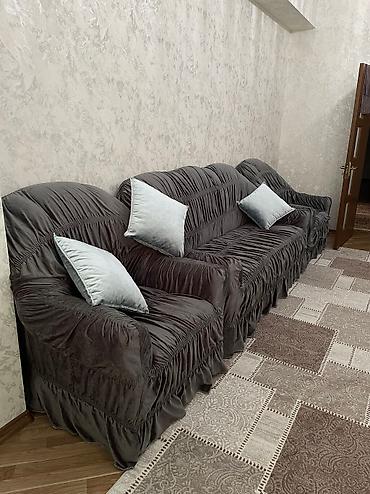 kredit divanlar: İşlənmiş, Divan, 2 kreslo, Bazasız, Açılmayan — 1