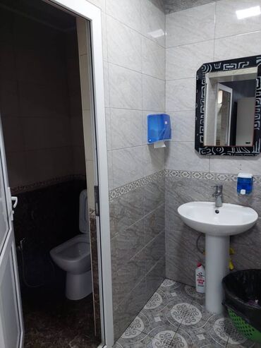 Digər kommersiya daşınmaz əmlakı: 28 may metrosunun yaxınlığında 365kv m sahəsi olan idman zalı obyekt — 6