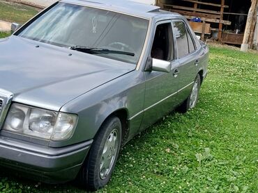 сапит: Mercedes-Benz W124: 1993 г., 2.3 л, Механика, Газ, Седан