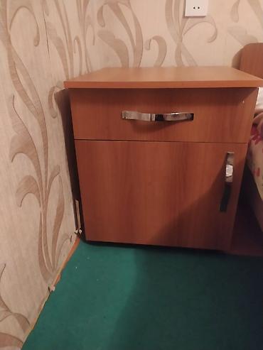ev saat: Yataq otağı üçün tək tumba - Material: ağac teksturalı laminat/DMF - — 1