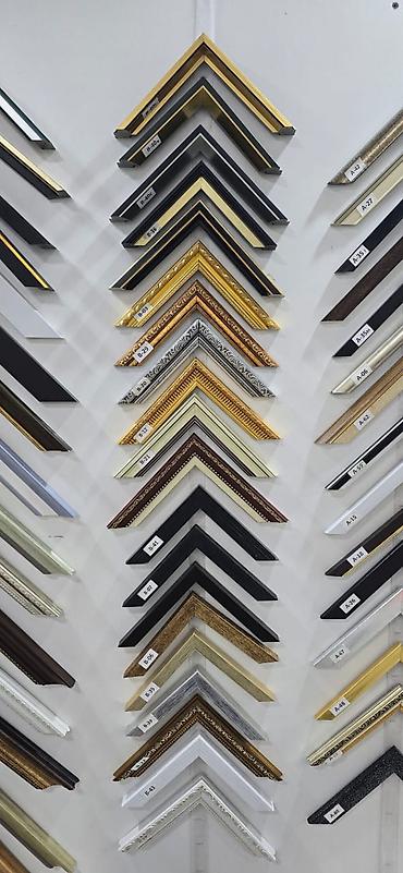 Зеркала: В наличии Белое зеркало с минималистичным дизайном, рамка ПВХ Ширина — 6