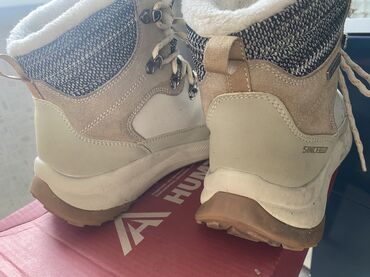 Ботинки и ботильоны: Humtto ботинки Размер 38 
3500с — 4