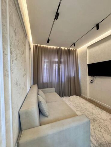 сколько стоит трехкомнатная квартира в бишкеке: 3 комнаты, 95 м², 10 этаж, Дизайнерский ремонт