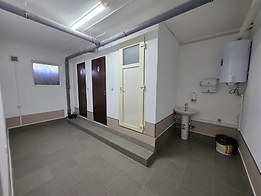 офис сниму: Офисное/коммерческое помещение с кабинетной планировкой. 208 м² ж/м — 8