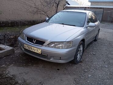 самые дешёвые автомобили: Honda Accord: 1999 г., 2 л, Механика, Газ, Седан