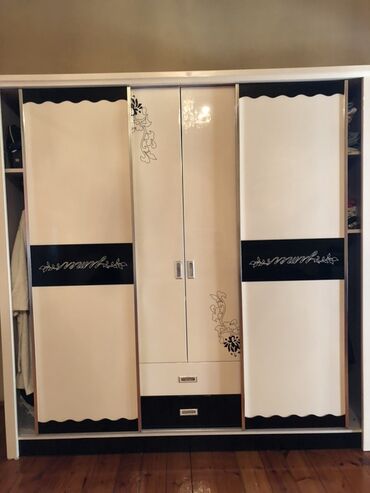 Yataq otağı dəstləri: Ağ-qara pol klassik dizaynlı yataq otağı dəsti - Komplekt — 5