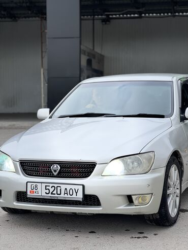зимный: Toyota Altezza: 2003 г., Автомат, Бензин, Седан