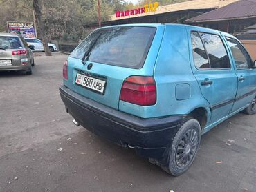 консоль гольф 4: Volkswagen Golf: 1993 г., 1.8 л, Механика, Бензин, Хэтчбэк