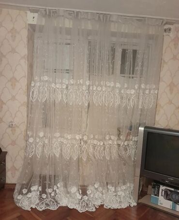 Ev üçün digər mallar: Köçle baglı perde satəlır ustune asılıb çekilib çixarılıb kiraye