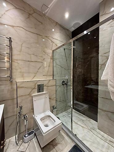 iceri seher: İcarəyə verilir 4 otaqlı yeni tikili 165 m², Ağ şəhər q. Kateqoriya — 10