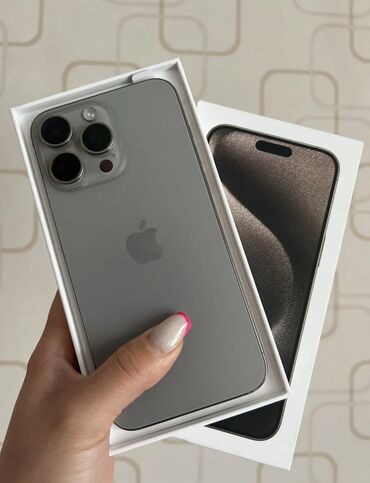 Apple iPhone: IPhone 15 Pro Max, Б/у, 256 ГБ, Natural Titanium, Защитное стекло, Кабель, Коробка, 88 %