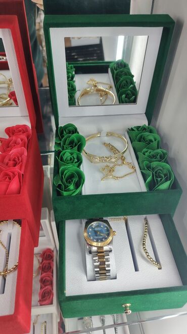 Saat dəstləri: Yeni, Klassik Saat dəsti, rəng - Qızılı — 12