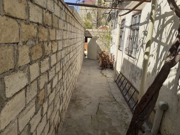 sarayda heyet evleri ucuz qiymete: Biləcəri 2 otaqlı, 2 kv. m, Təmirsiz