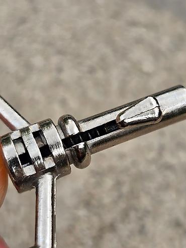 Аксессуары для шитья: Карабин, фурнитура. Металлический поворотный карабин — 6