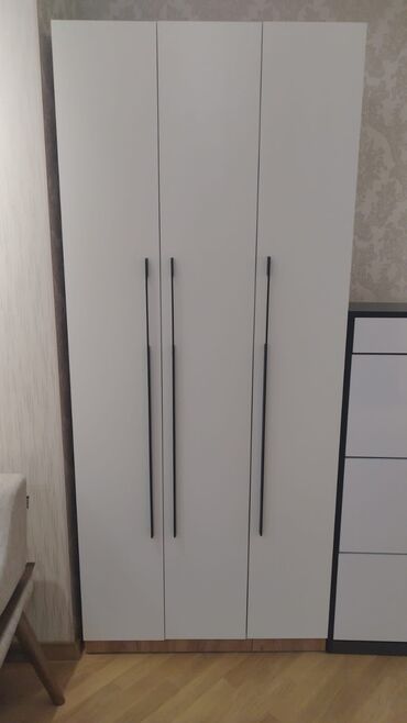 Dolablar: Yeni, Açılan, 3 qapılı Düz dolab, Şifonyer