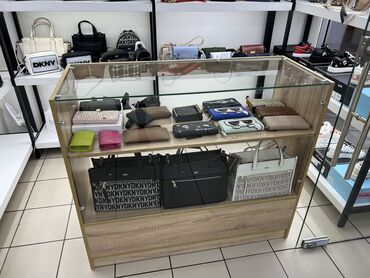 Стойки ресепшн: Столы ресепшен Администраторский стол Кассовый стол Занимаемся — 27