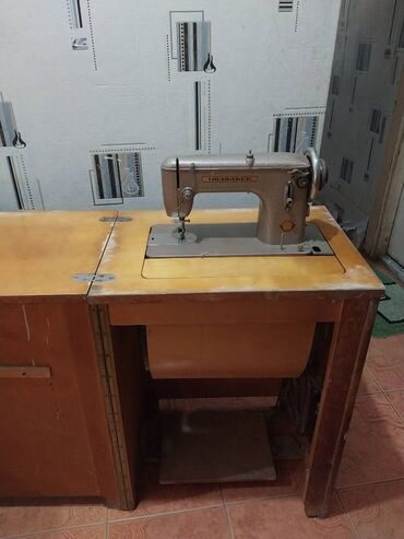 Tikiş maşınları: Tikiş maşını İşlənmiş,Koverlok, Ünvandan götürmə -da lalafo.az — 7 Tikiş maşınları: Tikiş maşını İşlənmiş,Koverlok, Ünvandan götürmə — 7