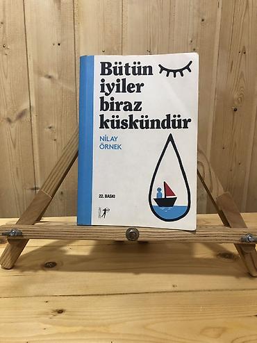 İkinci əl kitabdı, yaxşı vəziyyətdədi. Əhmədli metrosu cıxışı