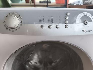 Стиральная машина Hotpoint-Ariston Aqualtis AQXL 85 - Фронтальная