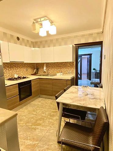 yasamal ev satilir: Bakı, Yasamal, 3 otaqlı, Köhnə tikili, m. Elmlər Akademiyası, 115 kv. m — 8