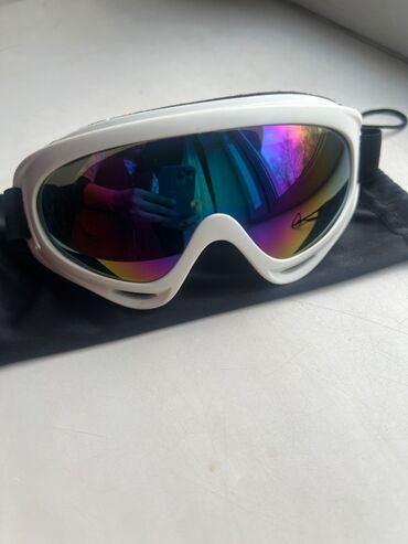 Лыжи: Горнолыжные очки,новые