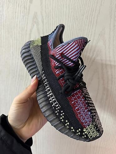 Patike: 04. kreće sezona yezzy patike od 36 do 46 4500din najprodavaniji — 7