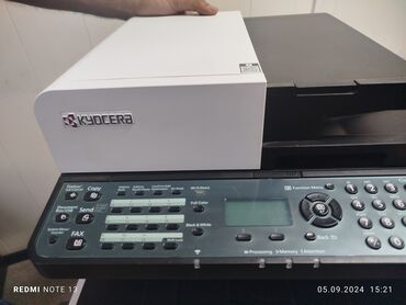 x printer: Rəngli printer az işlənib 2 ay istifadə eləmişik ofisi bağladığınız