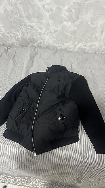Курткалар: Эркектердин курткасы, L, Tommy Hilfiger, Колдонулган, түсү - Кара, Өзү алып кетүү — 2
