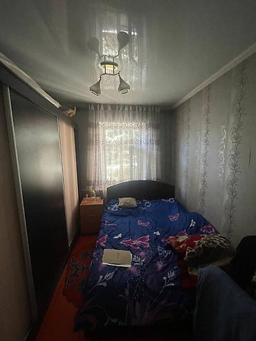 Продажа коттеджей и домов: 🚨 СРОЧНО ПРОДАЕТСЯ ДОМ 🚨 🏡 Дом из 5 комнат 📍 Район: Кызыл-Аскер 📐 — 9